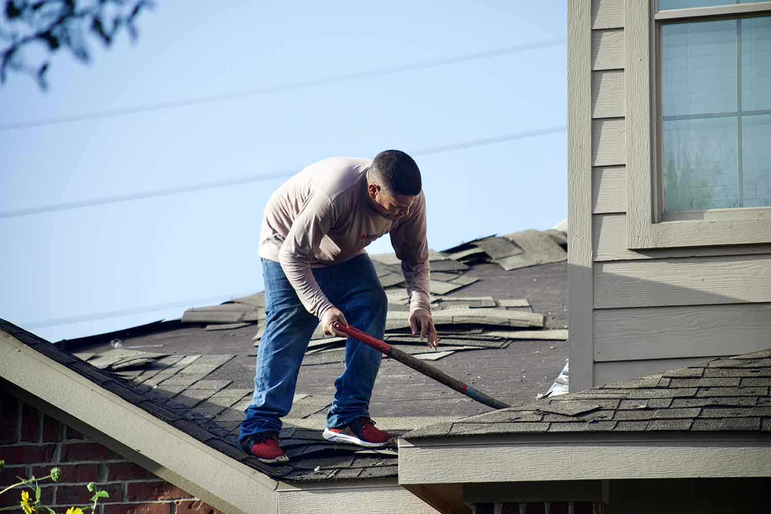 Why it's important not to carry too much weight on your roof – Keep the kg  down and stay legal