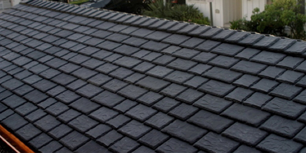 roof with rubber shingles