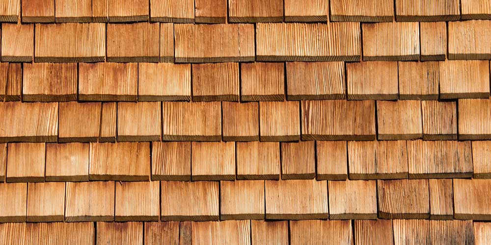 roof with cedar wood shingles